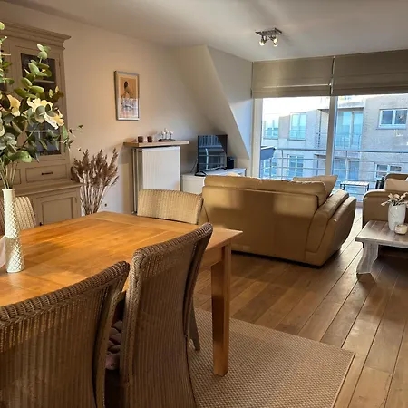 Zen At Sea Duplex Apartment Blankenberge