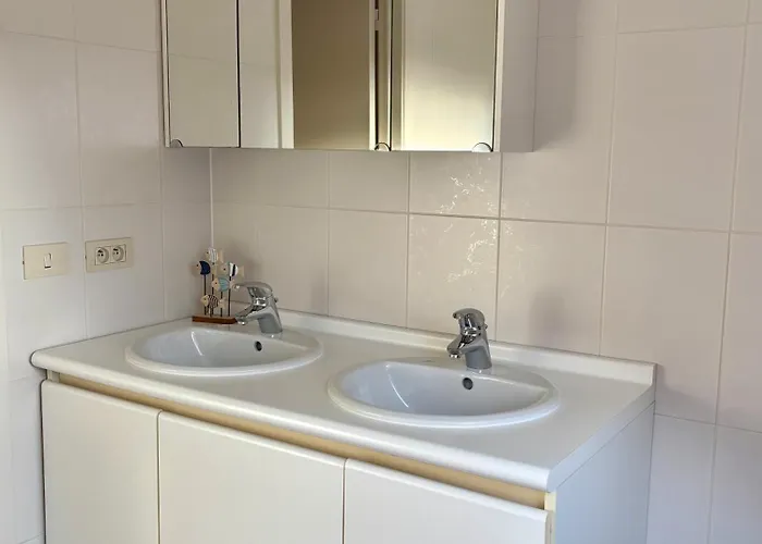 Zen At Sea Duplex 아파트 블랑켄베르크